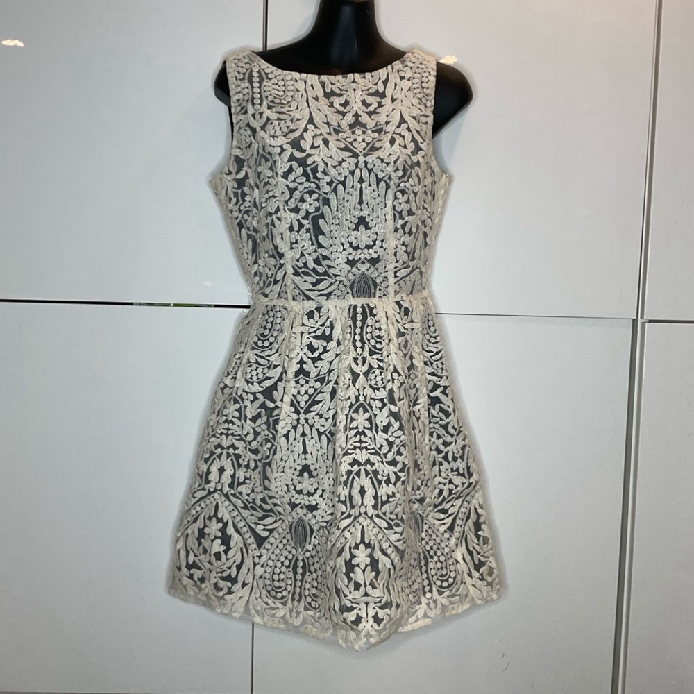 Naf Naf Lace overlay cocktail dress white / cream sz EU 36 US 6 Small